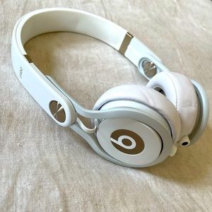 Beats Mixr by Dr. Dre